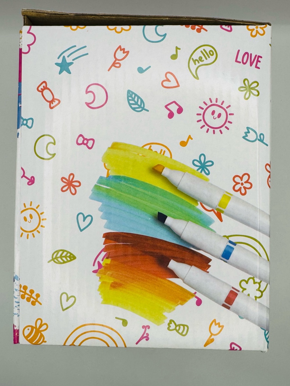 Dual-Tip Art Markers Set - 80 Colors With Carrying Case and Colorless Blender - Picture 4 of 10